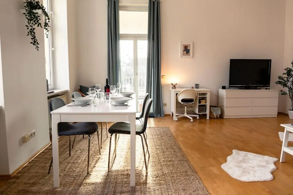 Savoir-Vivre In Unserer Zentralen Balkonwohnung Vienna 0*,